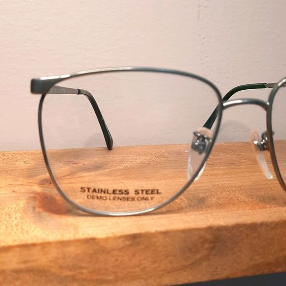 VINTAGE CLAIBORNE Eyeglass Frame, stainless steel, metal full rim, 54-15-140 rx - Picture 3 of 7